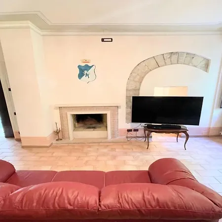 Traditional Town House Central - Car Unnecessary - Wifi - Sleeps 10 * Spoleto