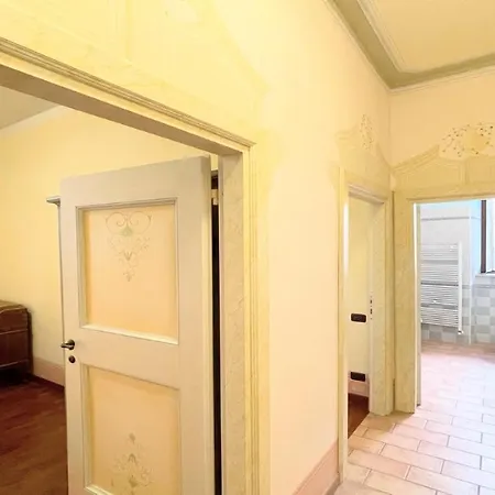 Traditional Town House Central - Car Unnecessary - Wifi - Sleeps 10 Villa Spoleto