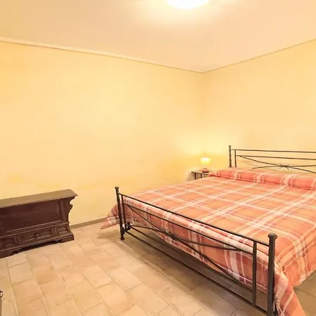 Traditional Town House Central - Car Unnecessary - Wifi - Sleeps 10 * Spoleto